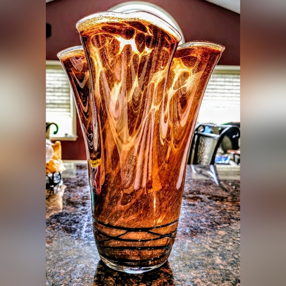 Jozefina Krosno, Poland- Brown Swirled Iridescent Vase W/ Glass String - Picture 3 of 6